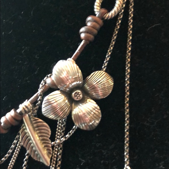 Chan Luu sterling silver flower necklace - Picture 4 of 11